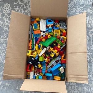 COPY - Various Lego Duplo pieces